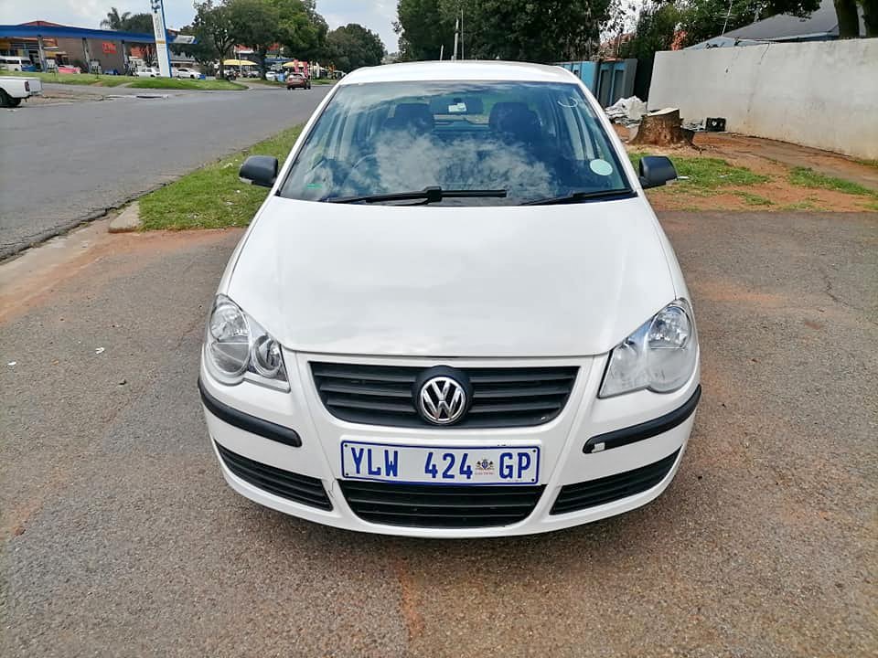 2009 Volkswagen polo Bojwa 1.6 Trend line with a nice interior