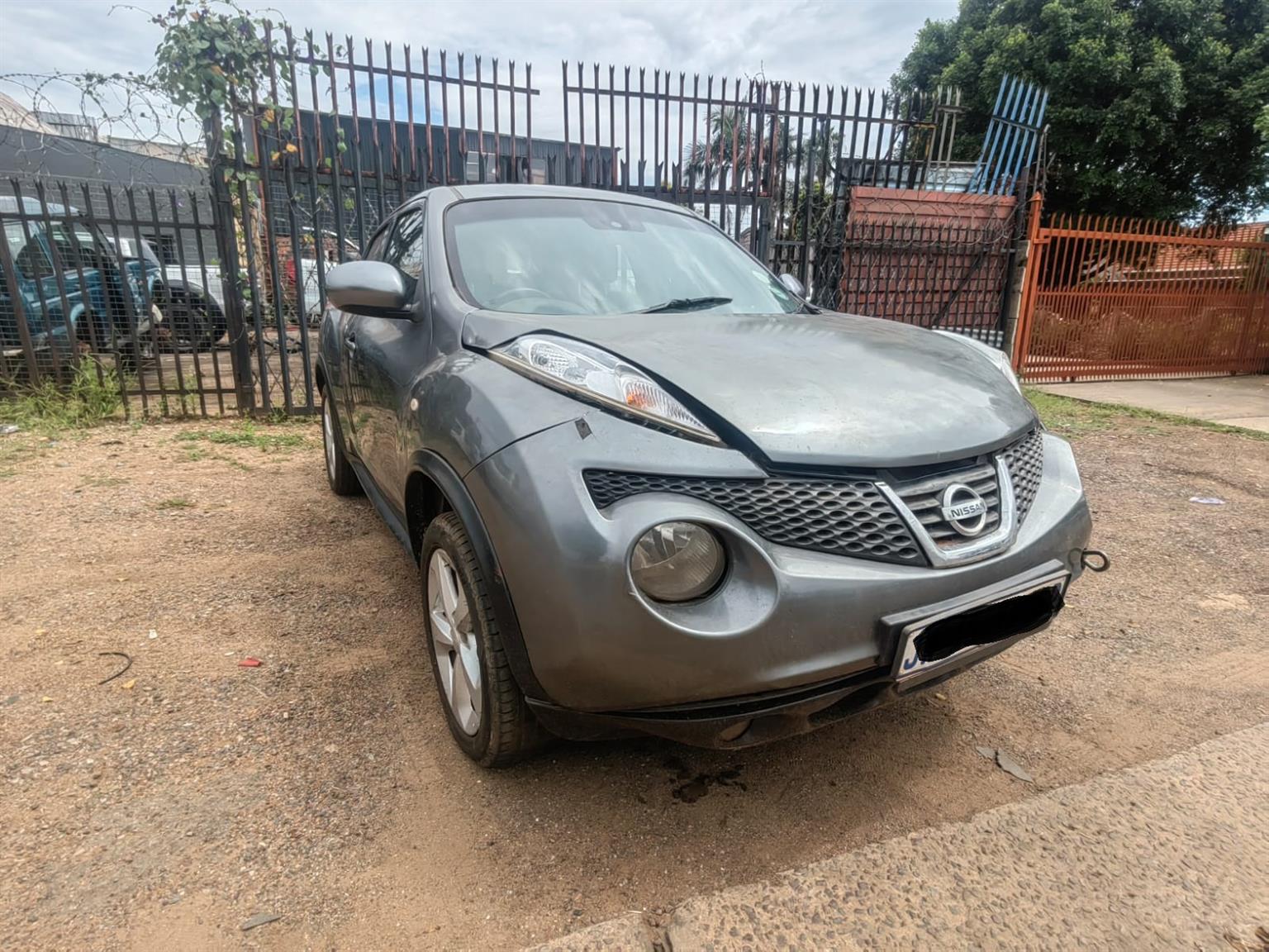 Stripping for Spares - Nissan Juke 1.6 2005 petrol manual HR16