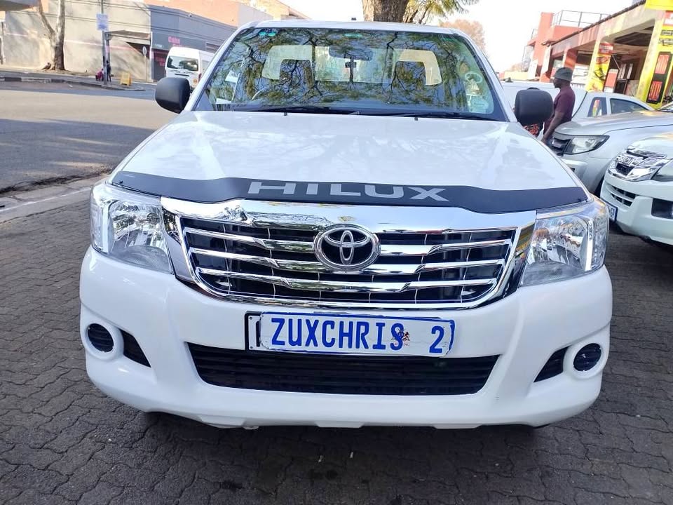 2012 TOYOTA HILUX 2.5 SINGLE CAB 4X4 HIGH RIDER MANUAL