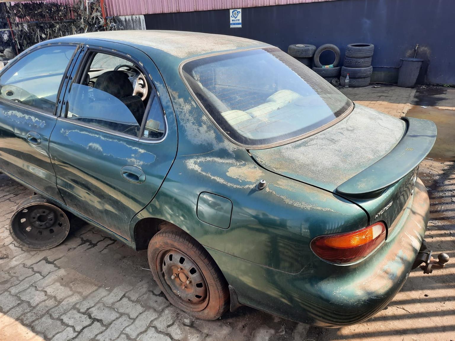 1997 Hyundai Elantra 1.6 - Stripping for Spares.