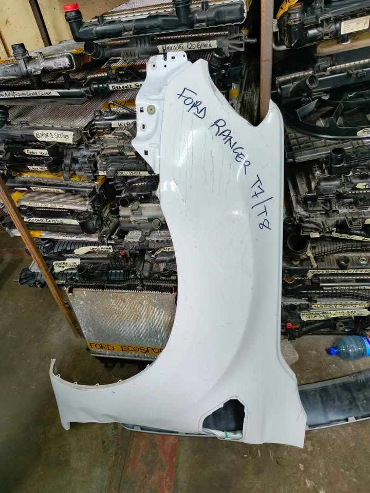 Ford Ranger T7/T8 Fender - Private Seller