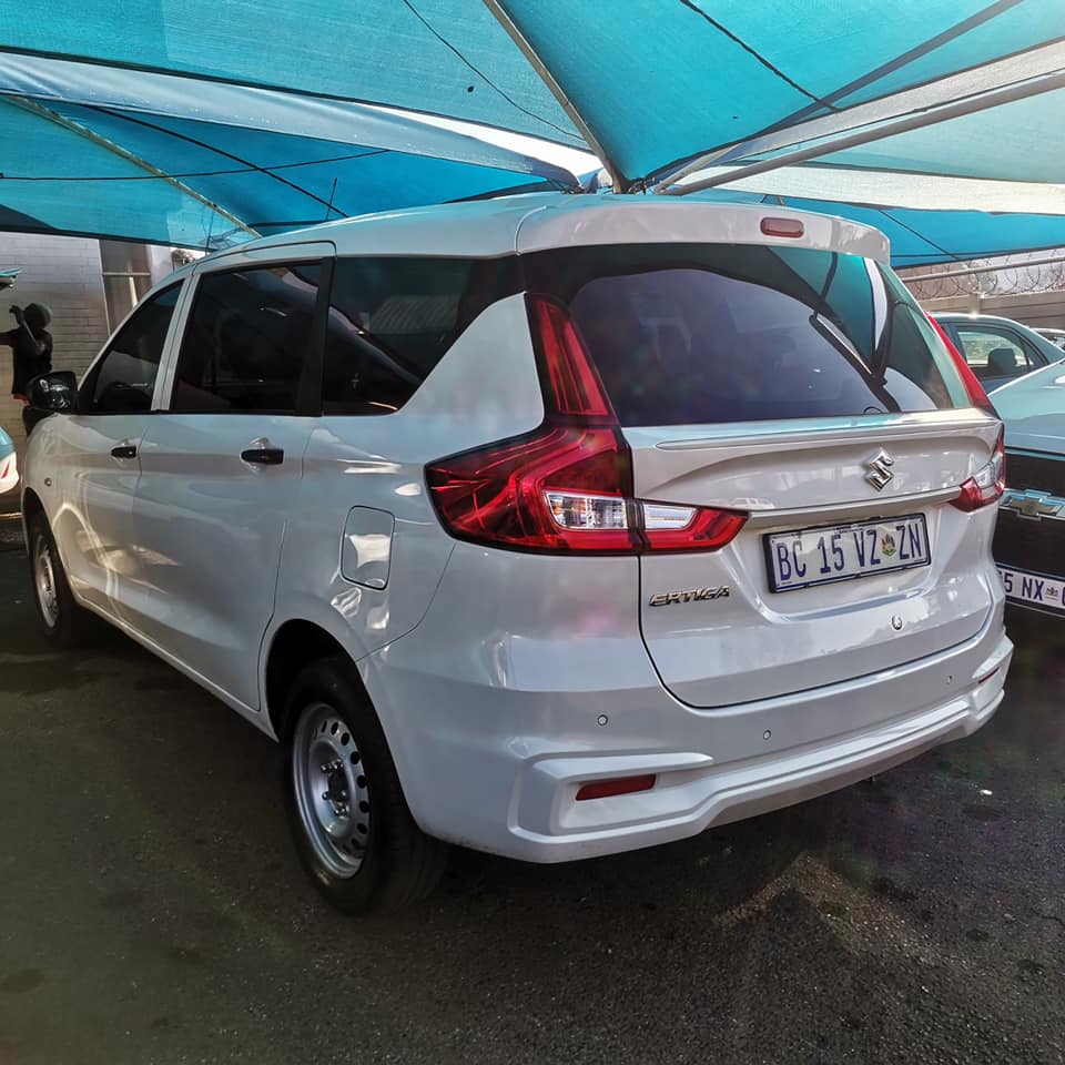 2023 SUZUKI ERTIGA 1.5 94 000KM MANUEL PETROL WHITE COLOR