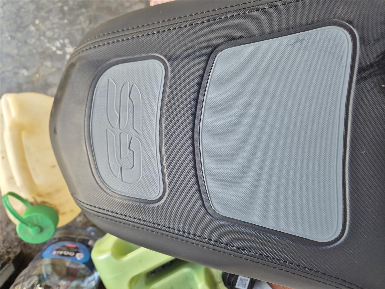 BMW GS800/850 New Seat & Exhaust - Private Seller BMW GS800/850 New Seat & Exhaust - Private Seller