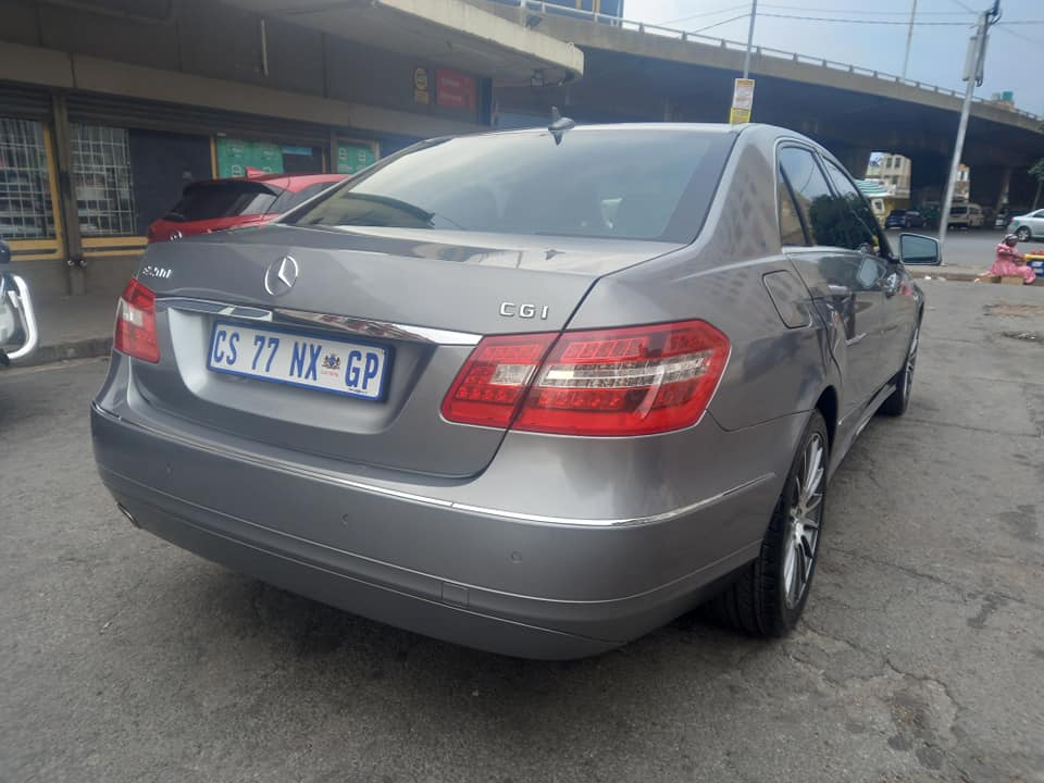 2011 MERCEDES BENZ E200 CGI PETROL, AUTOMATIC TRANSMISSION, GREY COLOUR