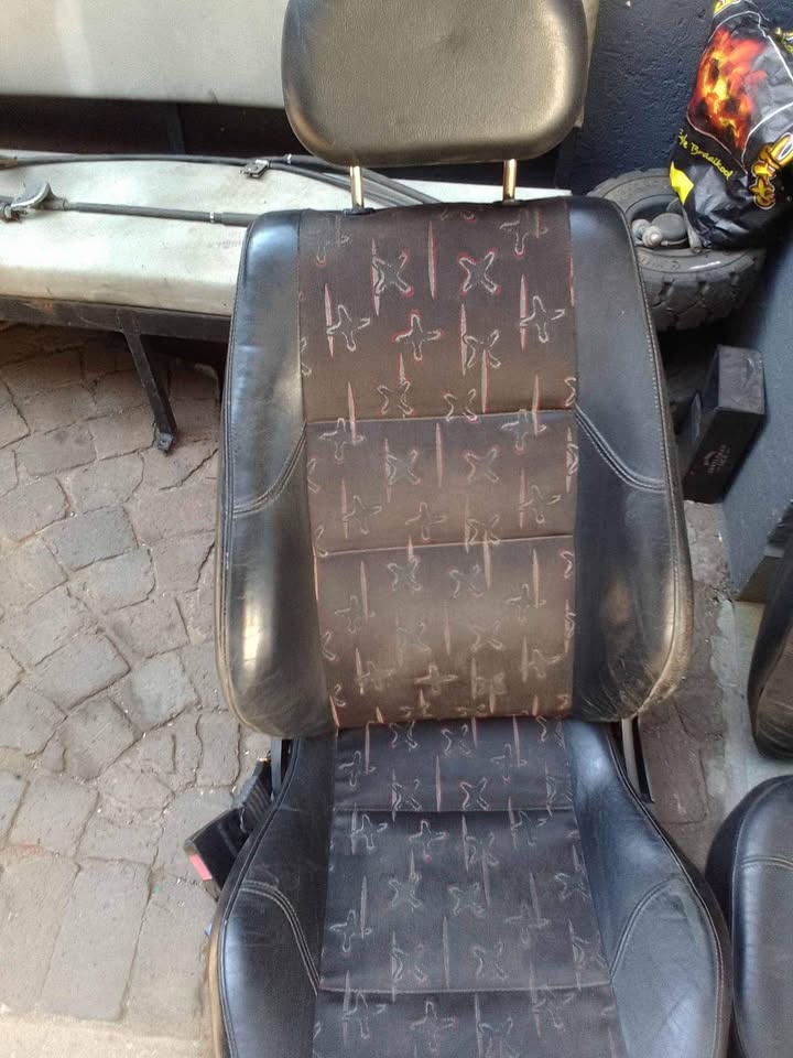 Opel corsa gamma seats still in good condition - Private Seller