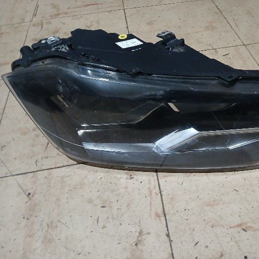 polo 8 headlight - Private Seller