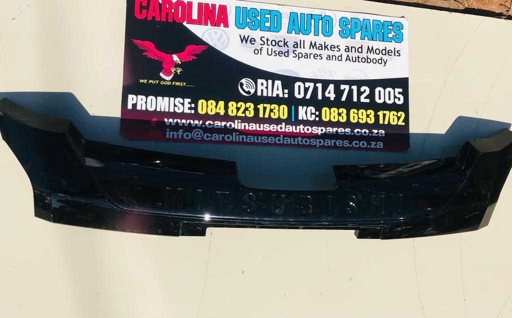 Mitsubishi triton radiator upper grill - Private Seller Mitsubishi triton radiator upper grill - Private Seller