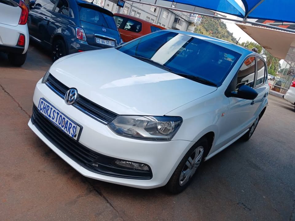 VW polo Vivo hatchback Manuel Transmission petrol 1.4 engine capacity mileage 55000km