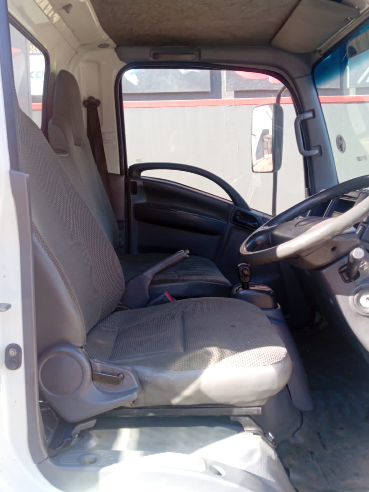 Isuzu truck