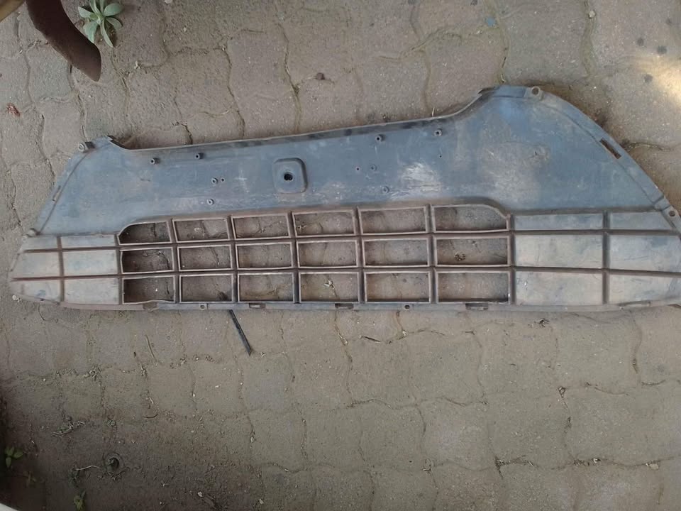 2011 up ford figo bumper grill for sale - Private Seller