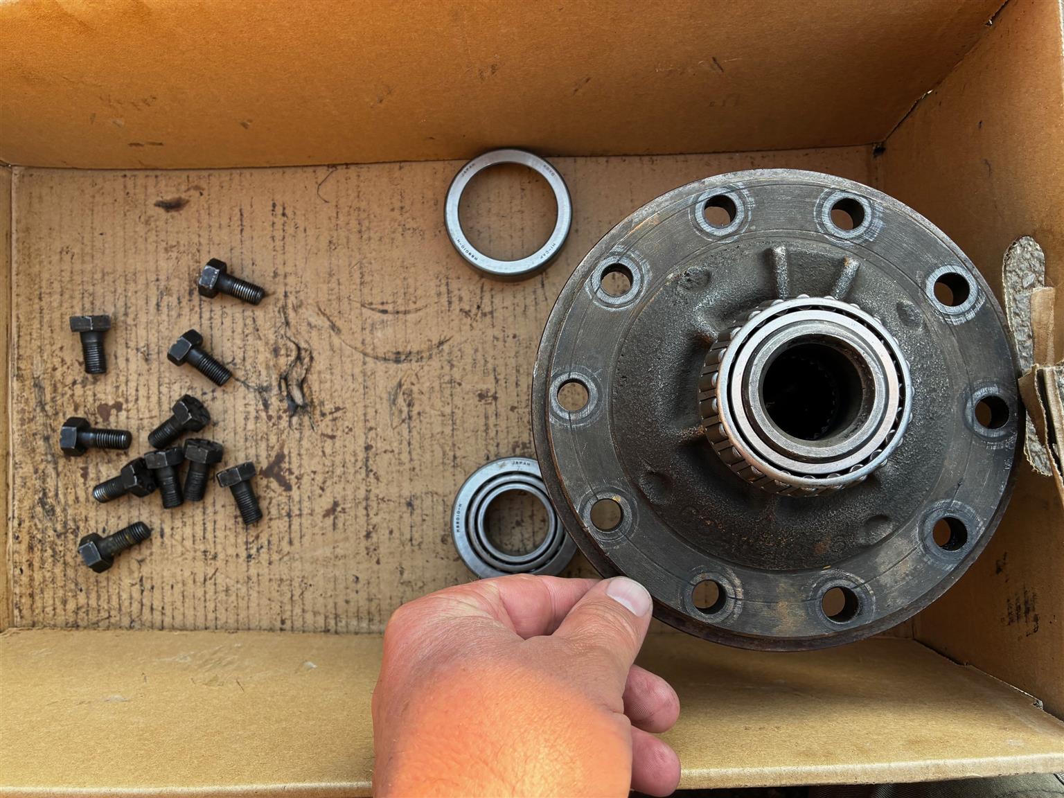 Ford 9 inch Diff Centre with spider & sun gears - Private Seller