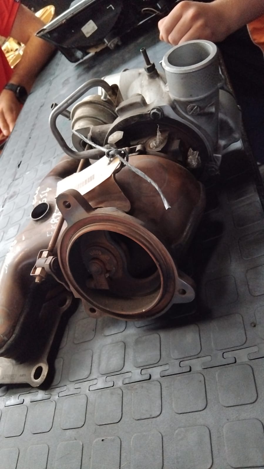 Range rover evoque 2.0l SI4 turbo manifold 2013