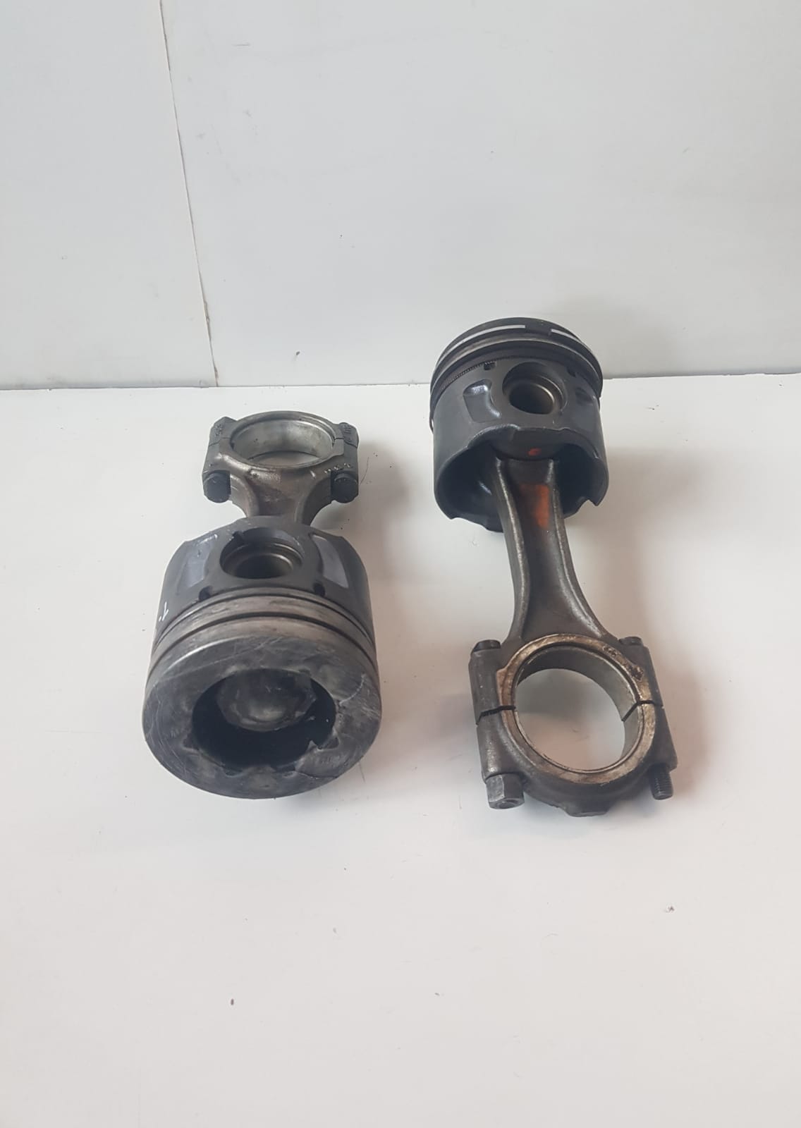 2.0L Diesel Ford Focus Piston & Conrod - Private Seller 2.0L Diesel Ford Focus Piston & Conrod - Private Seller