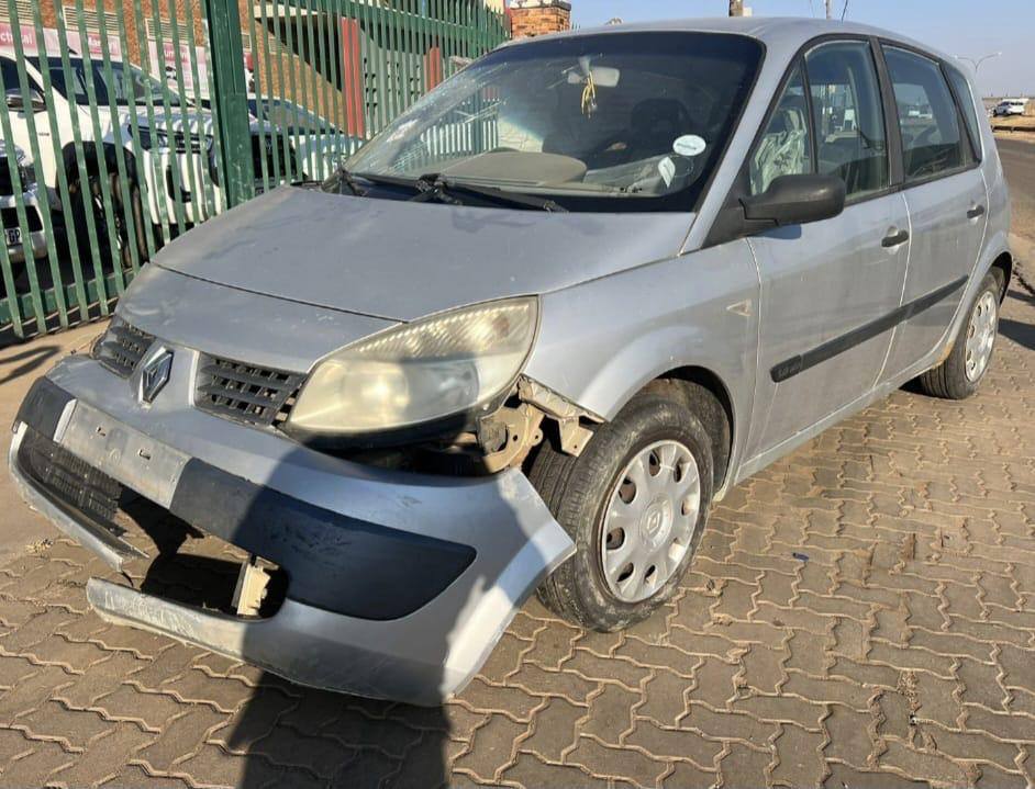 Renault Scenic II 1.6 Stripping For Spare Parts - Private Seller Renault Scenic II 1.6 Stripping For Spare Parts - Private Seller