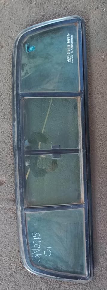 2003 Toyota Hilux KZ TE Rear Window Available @Circle 7 Used Parts Call or WhatsApp - Private Seller