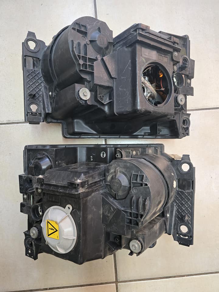 Land Rover Discovery 3 Headlights - Private Seller Land Rover Discovery 3 Headlights - Private Seller