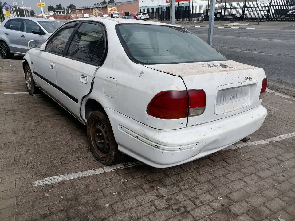 HONDA BALLADE - STRIPPING FOR SPARES