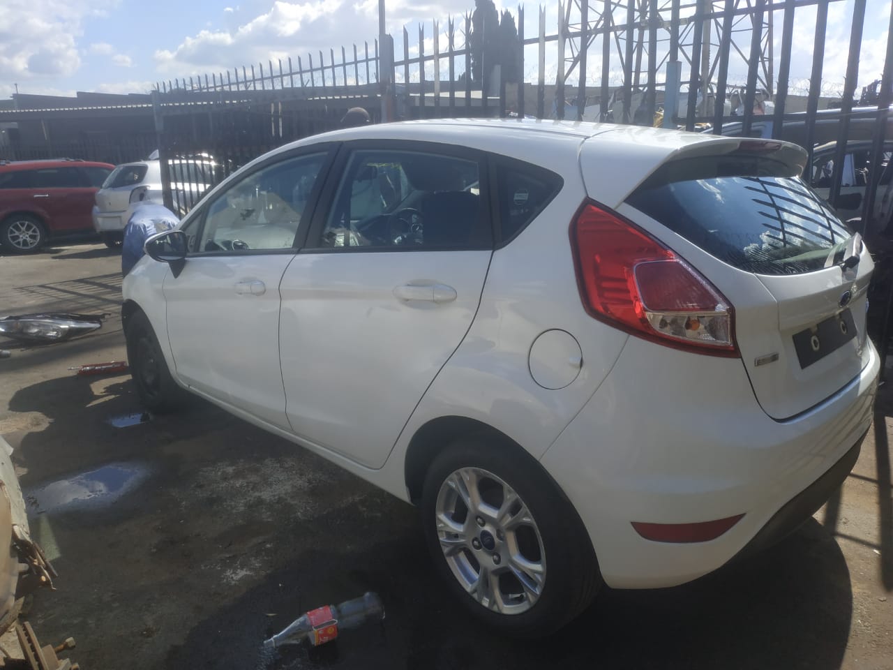 2016 Ford fiesta EcoBoost 1.0 Automatic transmission Stripping for spares - Private Seller 2016 Ford fiesta EcoBoost 1.0 Automatic transmission Stripping for spares - Private Seller