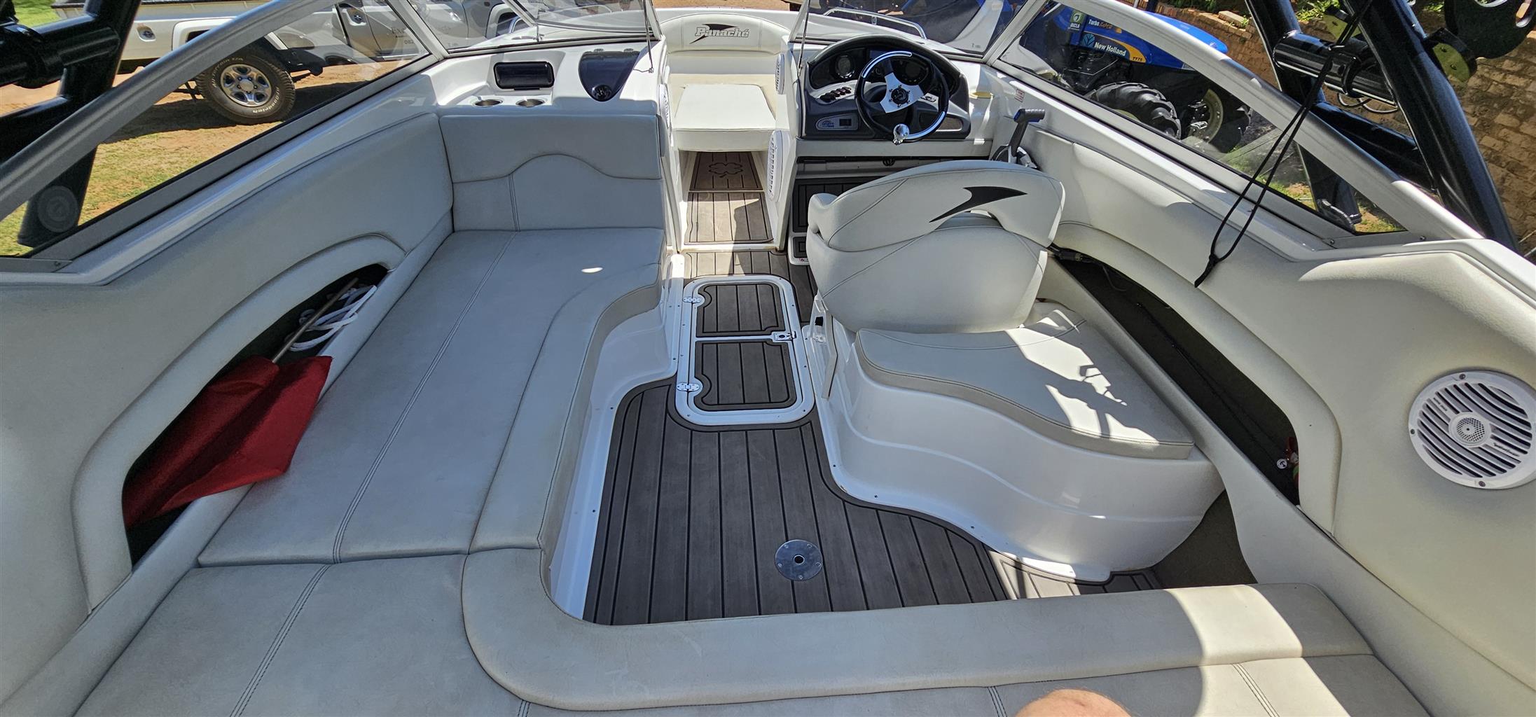 2450 Panache with 250hp