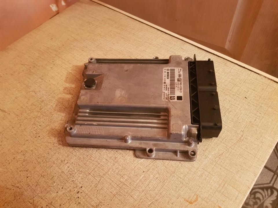 LAND ROVER OR JAGUAR COMPUTER BOX FORSALE