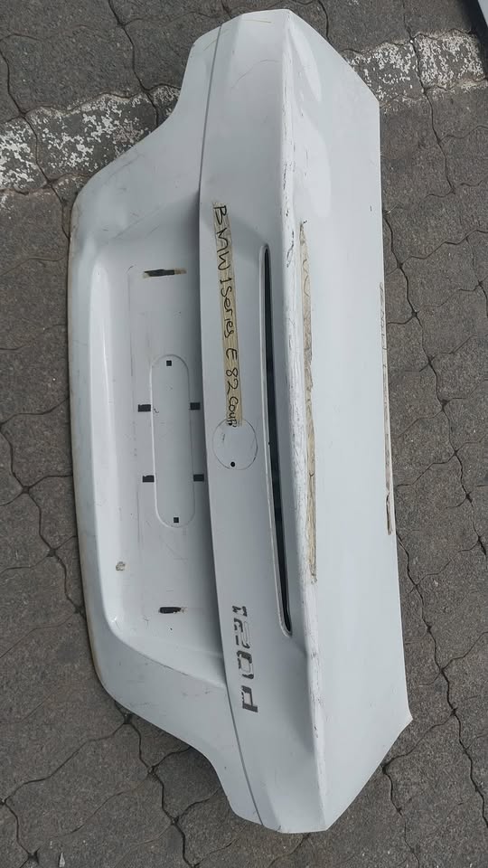 BMW 1SERIES E82 2012 BOOTLID - Private Seller