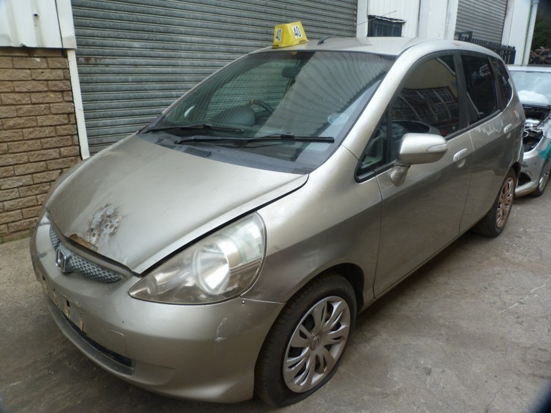 Honda Jazz 1.4 Manual L13A1 Silver - 2005 SPARESBOYZ STRIPPING FOR SPARES - Private Seller Honda Jazz 1.4 Manual L13A1 Silver - 2005 SPARESBOYZ STRIPPING FOR SPARES - Private Seller