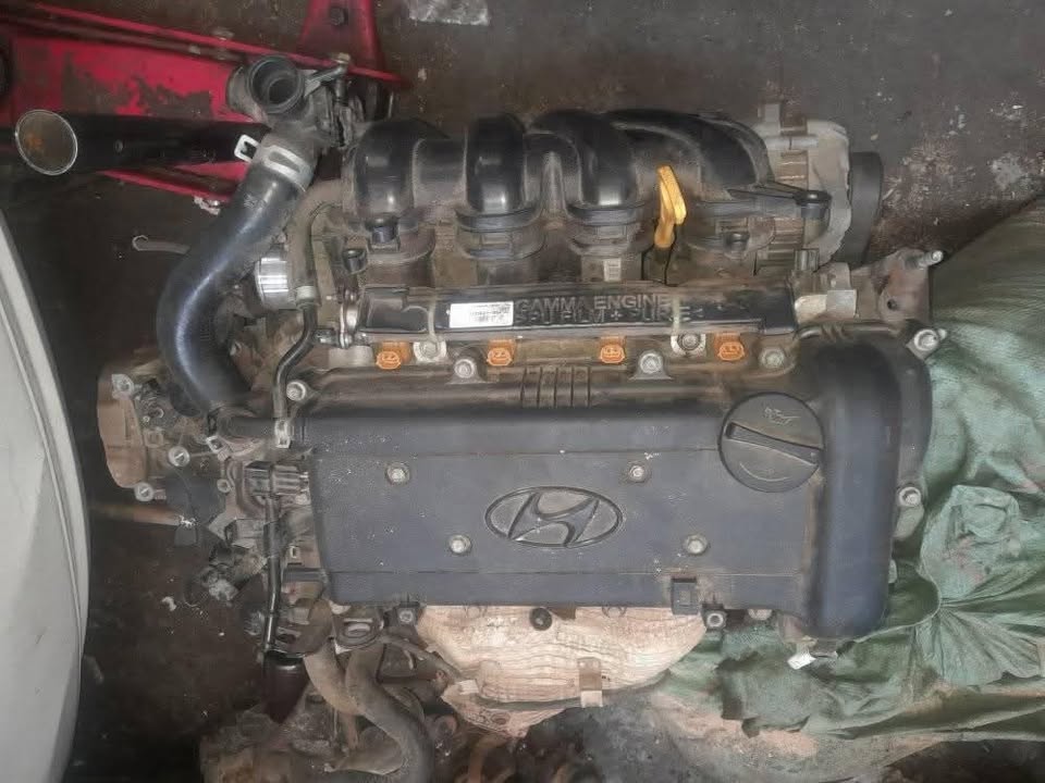 HYUNDAI ACCENT 1.6 ENGINE AND GEARBOX AVAILABLE - Private Seller HYUNDAI ACCENT 1.6 ENGINE AND GEARBOX AVAILABLE - Private Seller