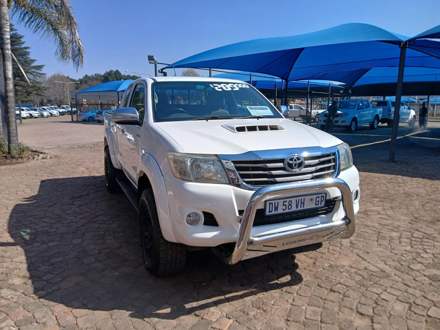 Used 2014 Toyota Hilux 3.0D-4D Xtra cab 4x4 Raider - Private Seller