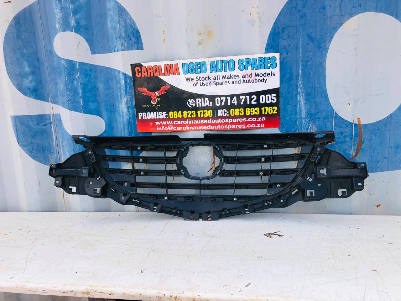Mazda Cx-5 radiator grill with no badge (chrome damaged) - Private Seller Mazda Cx-5 radiator grill with no badge (chrome damaged) - Private Seller