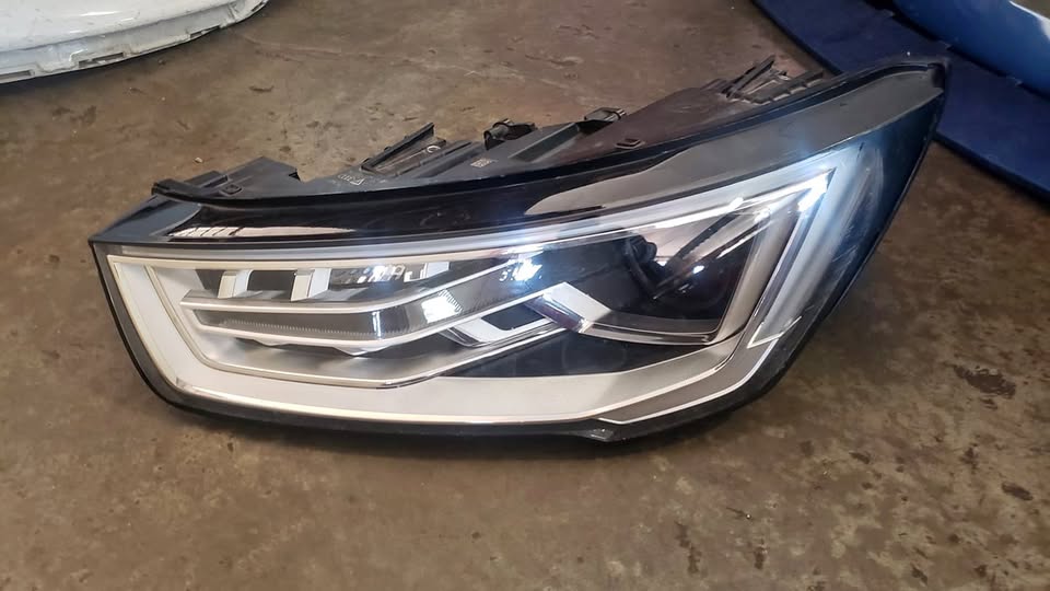 Audi A1 Facelift Headlight - Private Seller Audi A1 Facelift Headlight - Private Seller