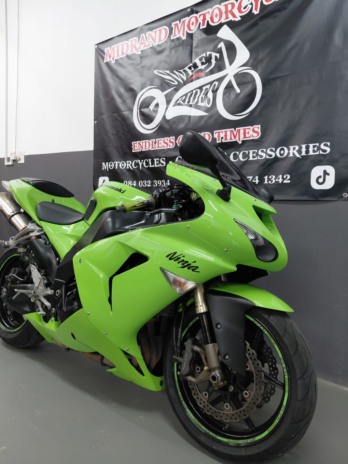 Used Used 2006 Kawasaki ZX10 for sale in Gauteng | Auto Mart