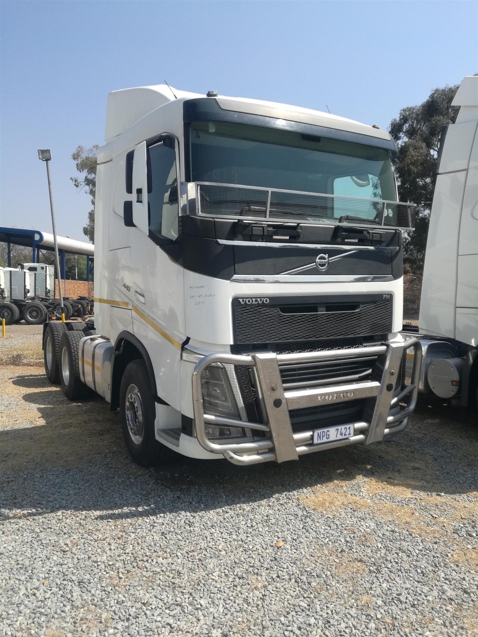 2015 VOLVO FH 440 DOUBLE DIFF HORSE FOR SALE IN MINT CONDITION
