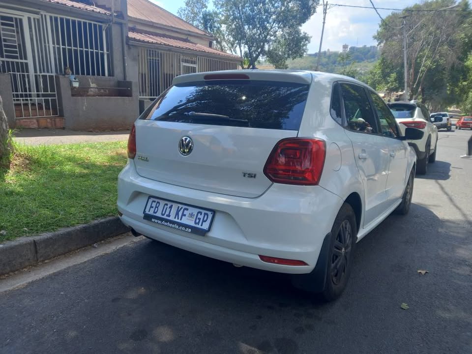 2017 VW POLO 6 Tsi 1.2 Petrol, Manual Transmission, White Color, Mileage 100000kms,