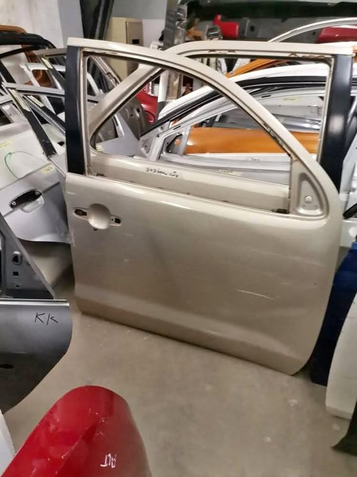 Toyota Fortuner D4D 2014 Front Door Right Side. At Sema Spare Center Cost-Effect - Private Seller Toyota Fortuner D4D 2014 Front Door Right Side. At Sema Spare Center Cost-Effect - Private Seller
