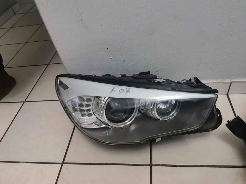 BMW F07 GT 5 SERIES RIGHT HEADLIGHT - Private Seller BMW F07 GT 5 SERIES RIGHT HEADLIGHT - Private Seller