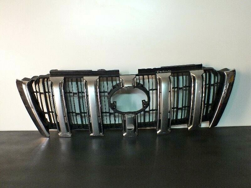 Toyota Land Cruiser Grill 2015-2017
