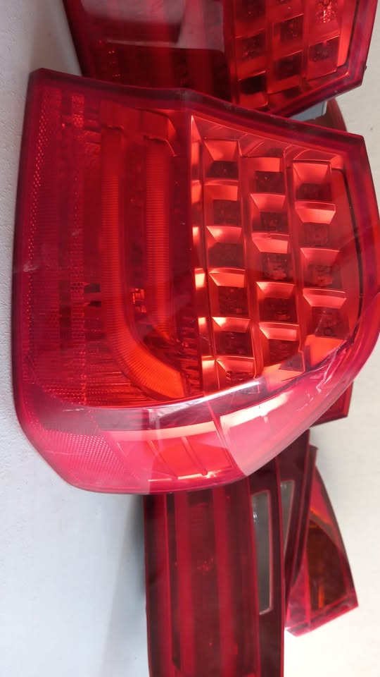 Bmw e90 led right tail lamp - Private Seller Bmw e90 led right tail lamp - Private Seller