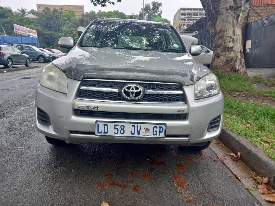 2011 Toyota Rav4 2.0 Manual,  Silver, 104000kms