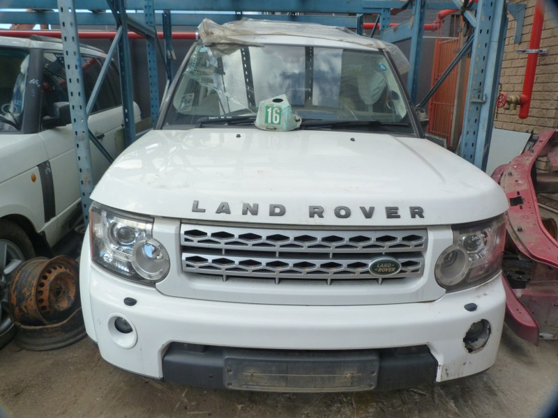 Land Rover Discovery 4 3.0 SD V6 HSE AT White - 2011 STRIPPING FOR SPARES - Private Seller Land Rover Discovery 4 3.0 SD V6 HSE AT White - 2011 STRIPPING FOR SPARES - Private Seller