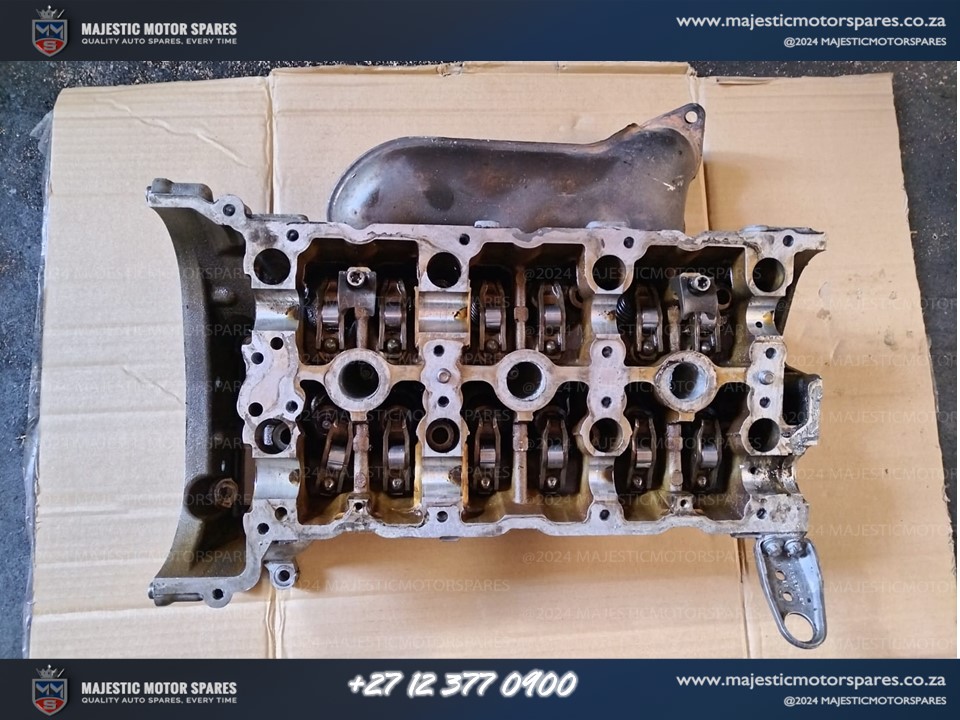 Mercedes-Benz M272 Engine Cylinder Head – Second Hand for Sale - Private Seller