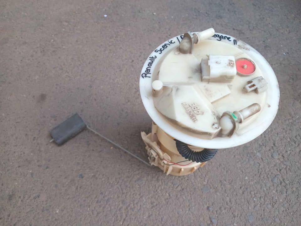 Renault senic and Renault megane 2 petrol pump for sale @ circle 7 used parts - Private Seller Renault senic and Renault megane 2 petrol pump for sale @ circle 7 used parts - Private Seller