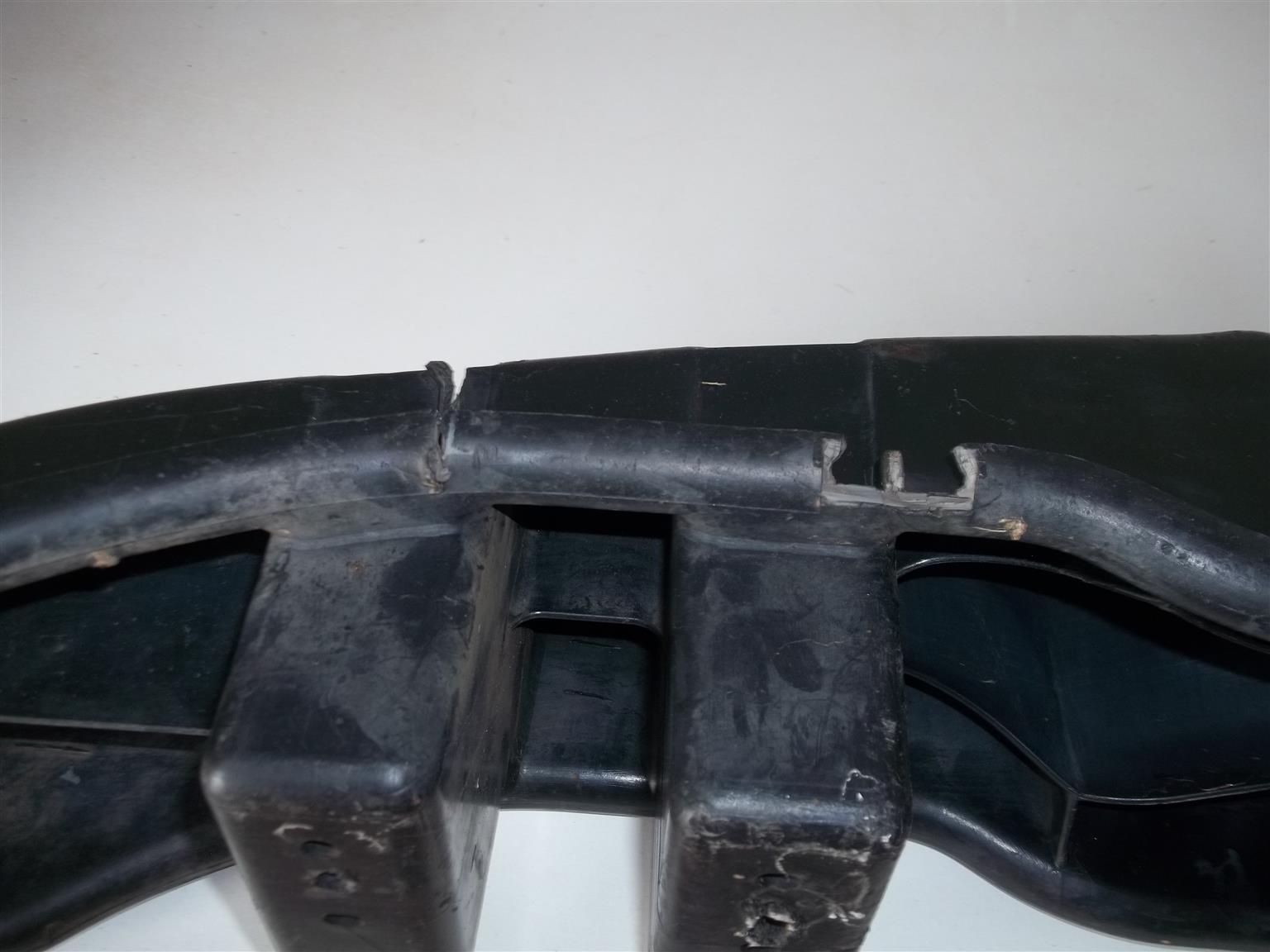 Hyundai Elantra '95 front bumper stiffener - Private Seller Hyundai Elantra '95 front bumper stiffener - Private Seller