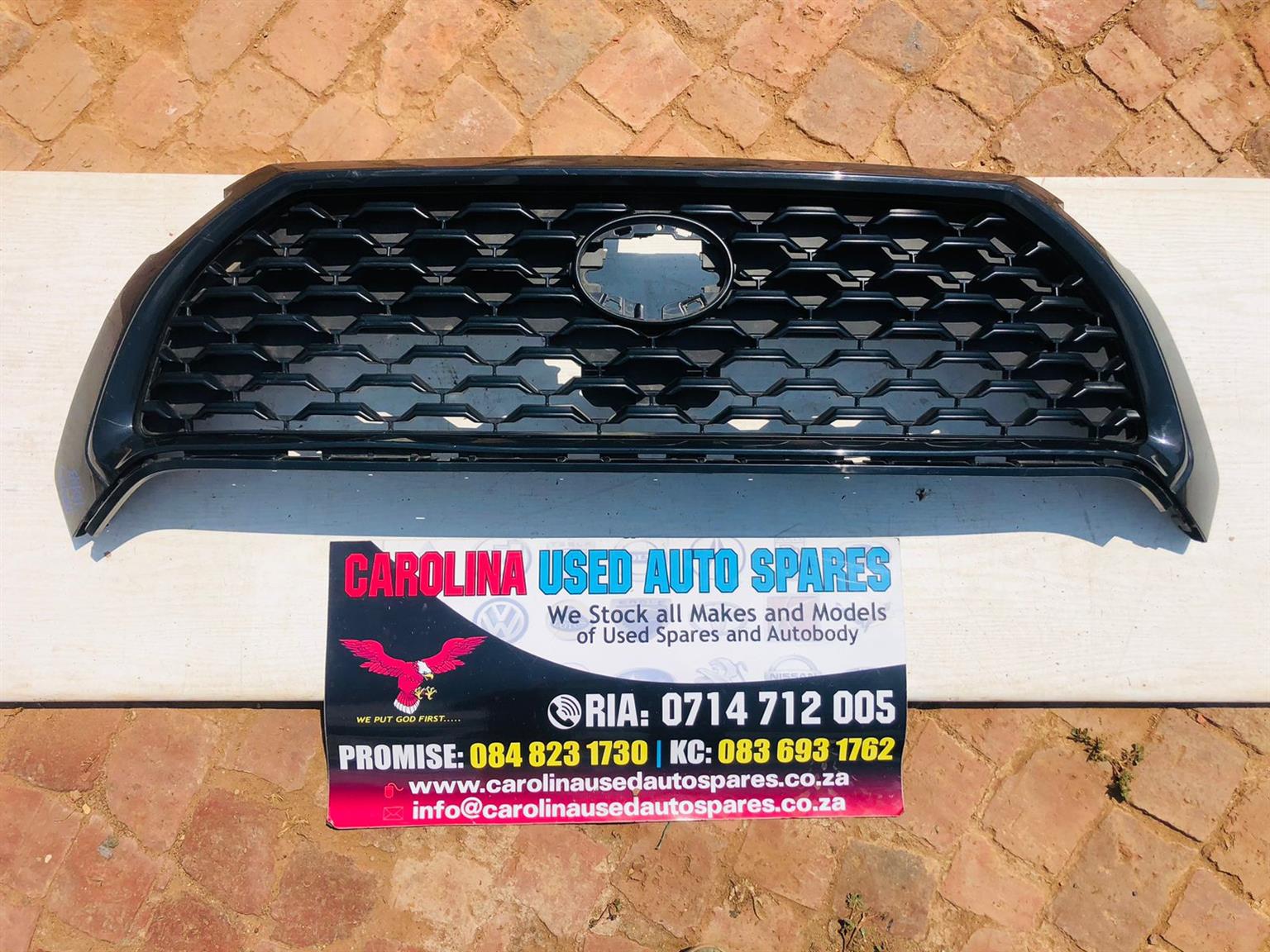 Toyota corolla cross radiator grill - Private Seller