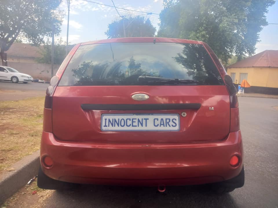 2007 FORD FIGO HATCHBACK 1.4 PETROL, RED COLOR, MILEAGE 95000KMS