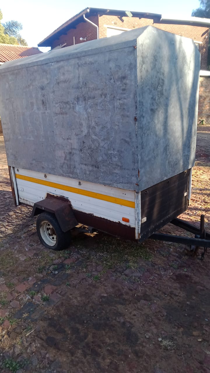 Venter Trailor for sale ready to be towed - Private Seller Venter Trailor for sale ready to be towed - Private Seller