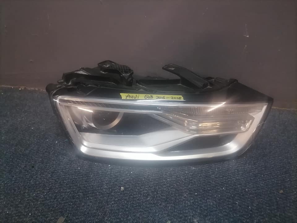 Audi Q3 headlight DM or Message number in the description for assistance. - Private Seller