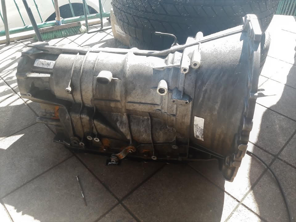 Land Rover Discovery 4 Gearbox for sale | AUTO EZI