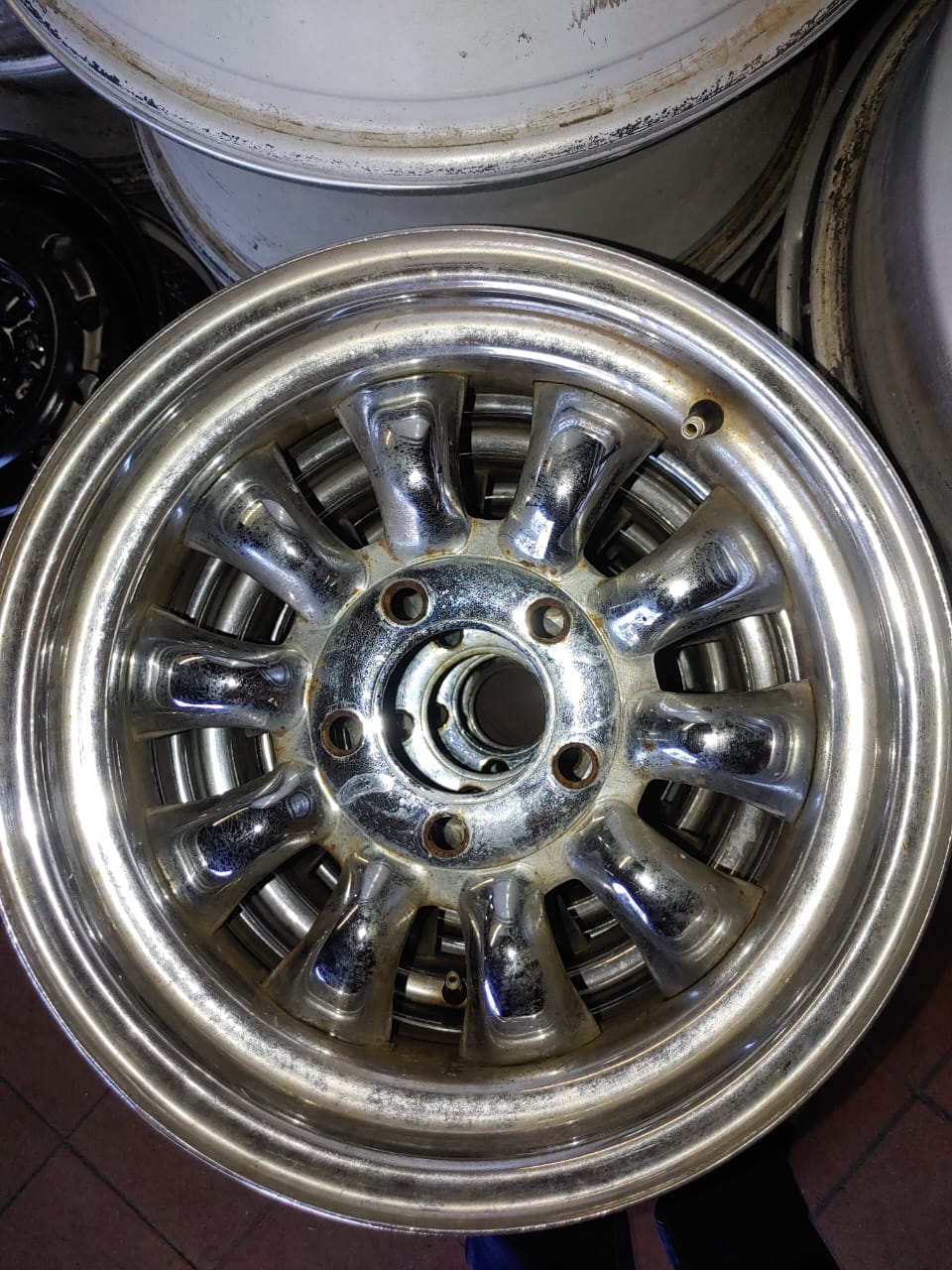 MAG SET MERCEDES VINTAGE 5 HOLE 14INCH 112PCD