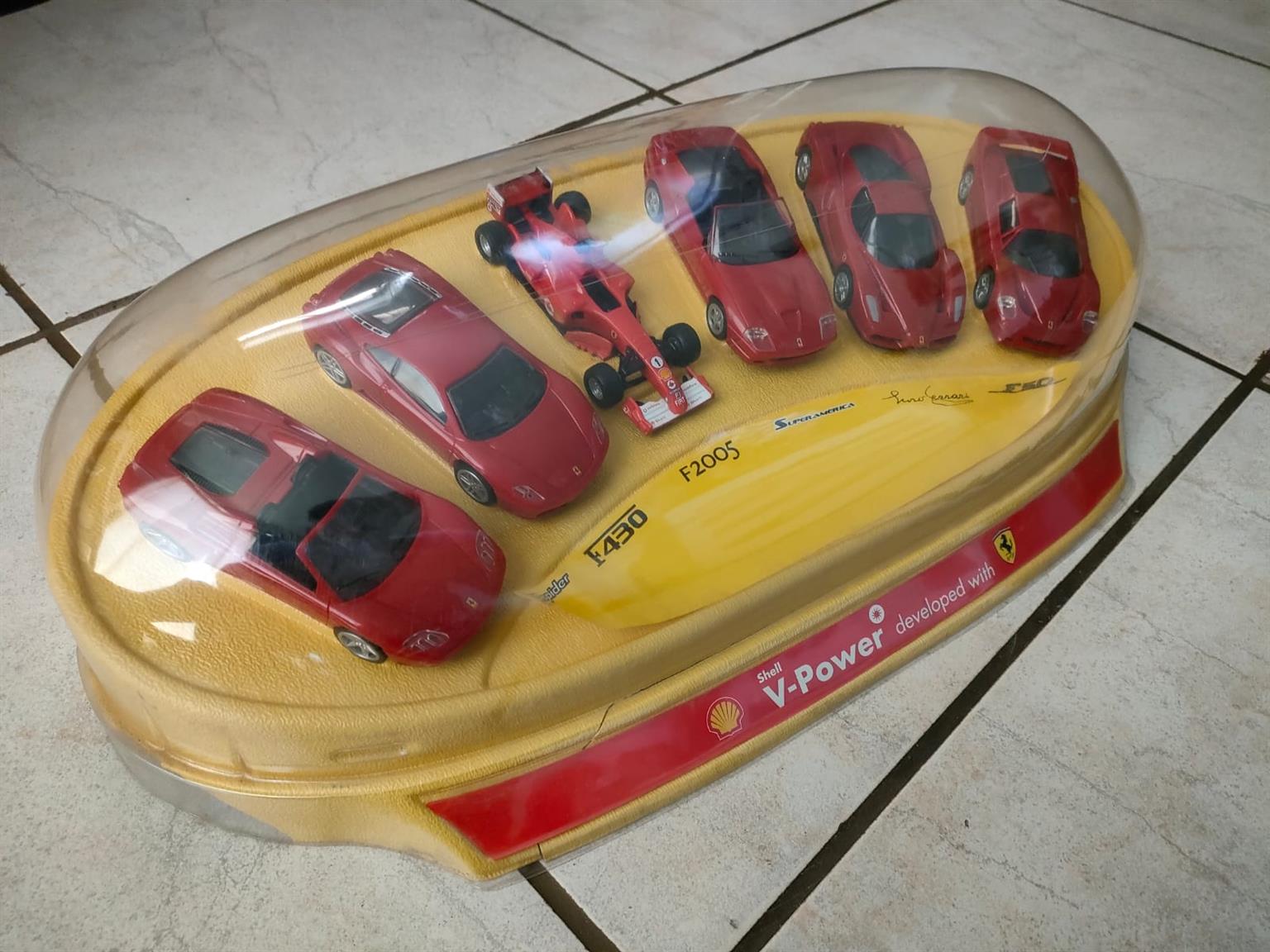 Shell Ferrari pull back car collection 