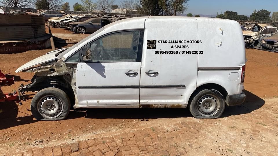 VW CADDY 1.6 2010 CODE 2 STRIPPING FOR SPARES - Private Seller VW CADDY 1.6 2010 CODE 2 STRIPPING FOR SPARES - Private Seller